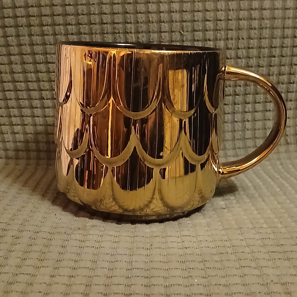 Starbucks 2018 Gold Mermaid Scales 14 oz Mug (011126J)